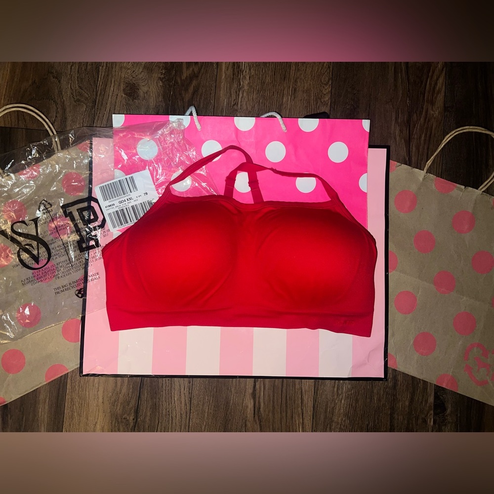 NWT VS PINK Size XXL Seamless Air Sports Bra.